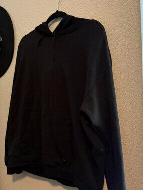 Volcom black lived in hoodie